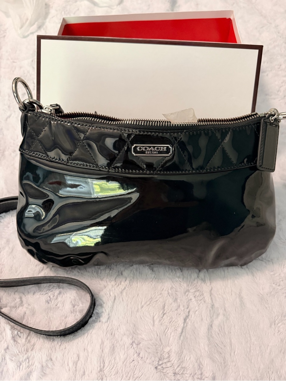 New Coach Poppy liquid gloss black handbag w/ box, dust bag, shoulder strap - Picture 7 of 9